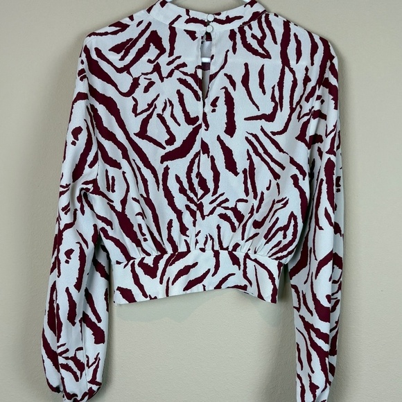 Idem Ditto Cream/Burgundy Long Sleeve Animal Print Smocked Crop Top; Size M - Picture 5 of 10